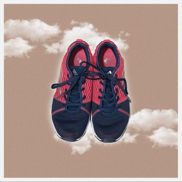♥︎ Adidas Ariana Cloudfoam Sneakers ♥︎ - Picture 5 of 6